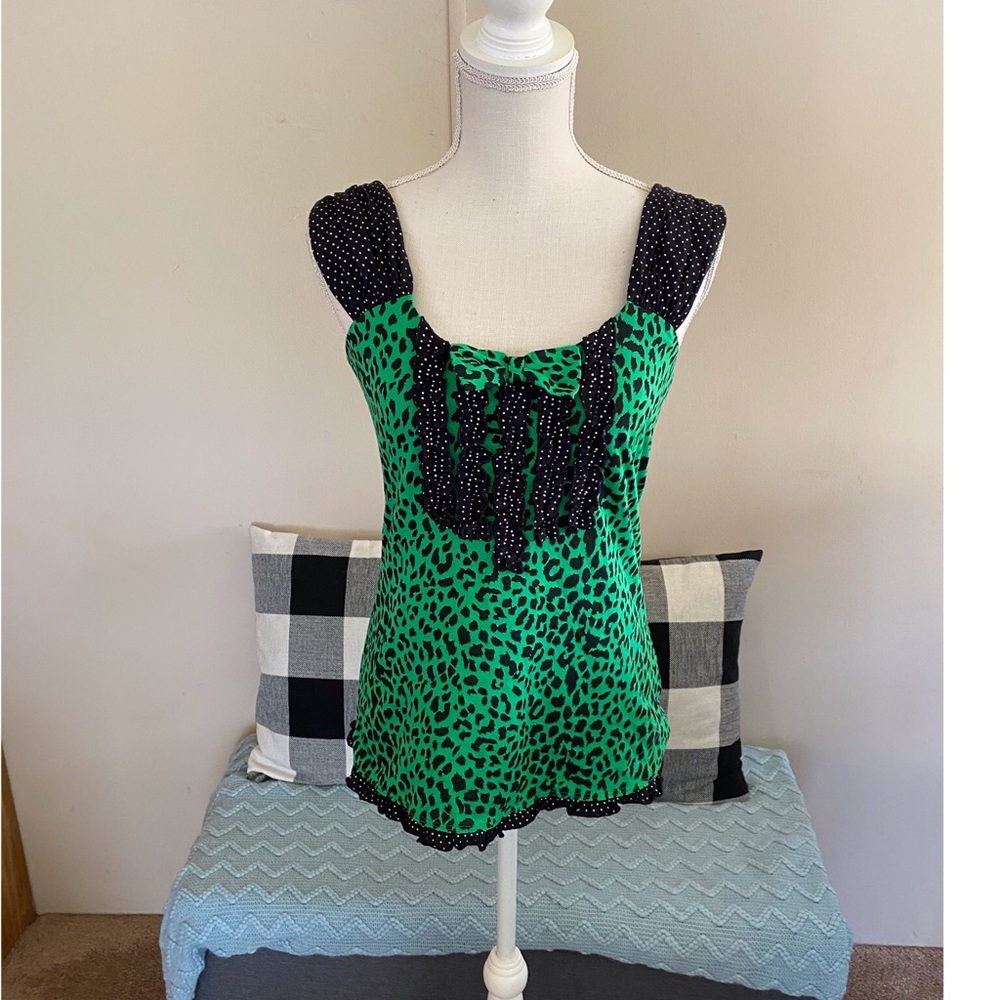 NWT Hot Topic Sweet Love Leopard Top
